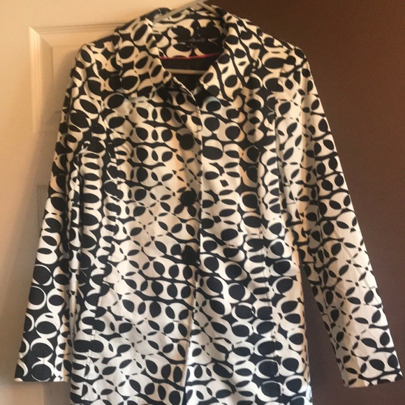 Mid length light weight jacket - Picture 1 of 3